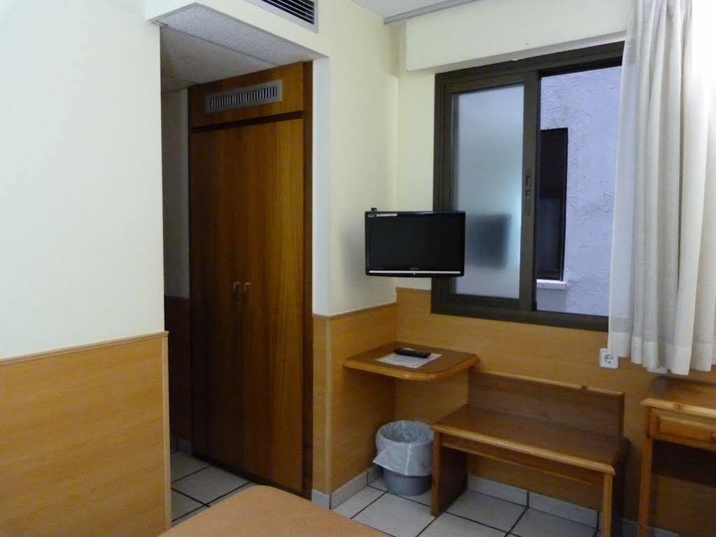 Hotel Pitiusa Andorra la Vella Bagian luar foto