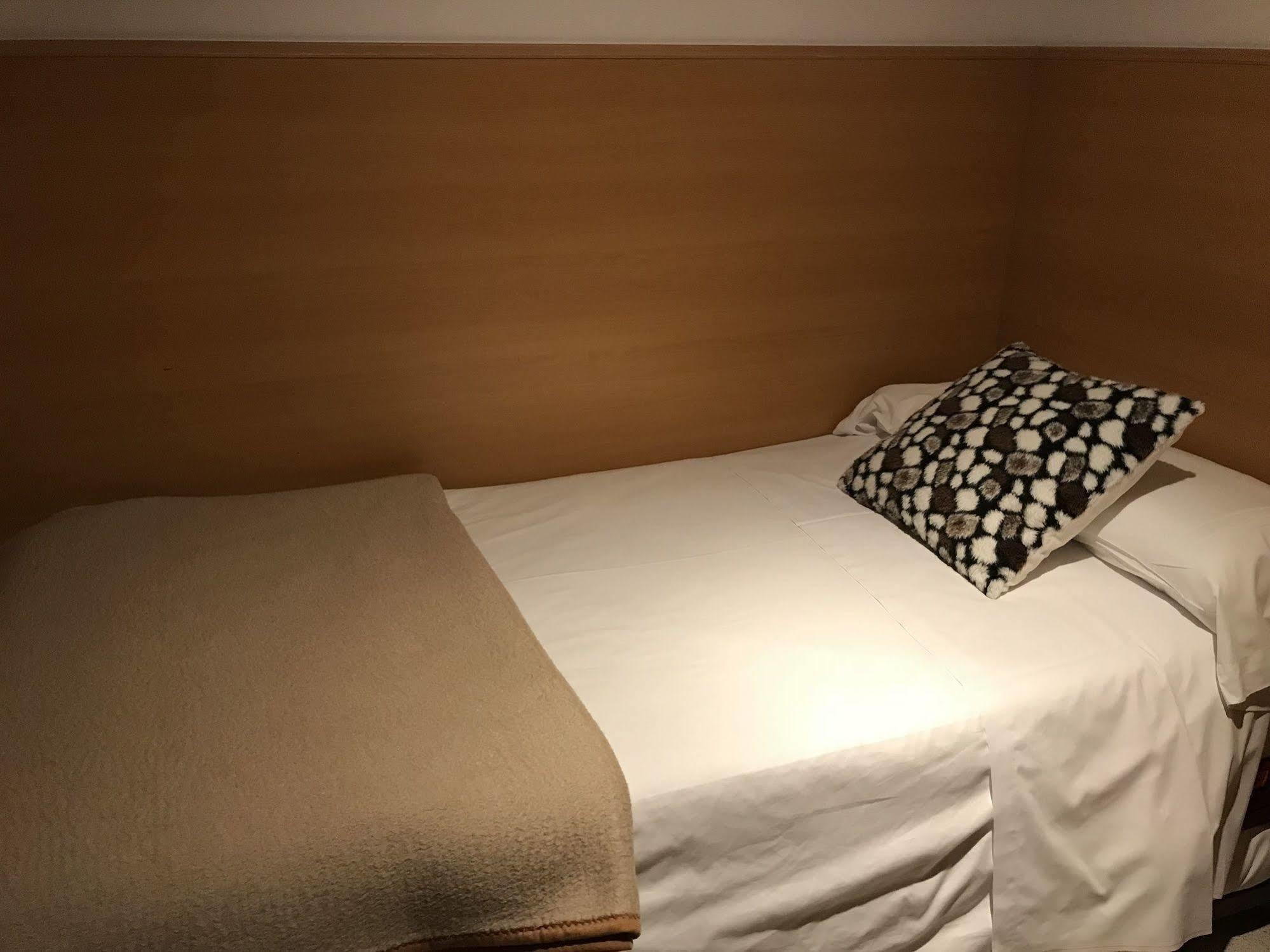 Hotel Pitiusa Andorra la Vella Bagian luar foto