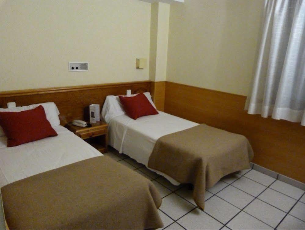 Hotel Pitiusa Andorra la Vella Bagian luar foto