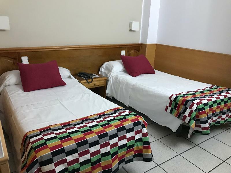 Hotel Pitiusa Andorra la Vella Bagian luar foto