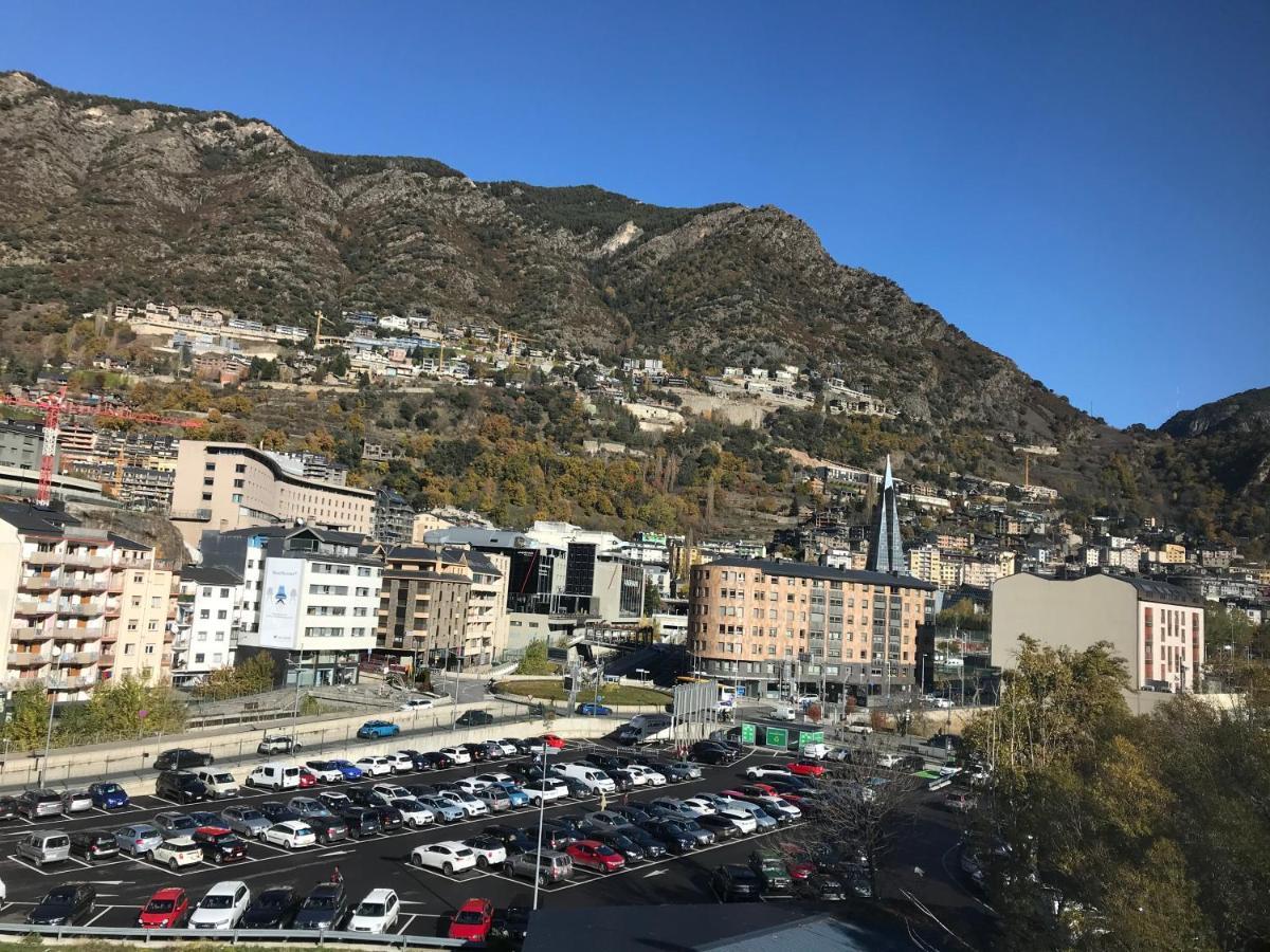 Hotel Pitiusa Andorra la Vella Bagian luar foto